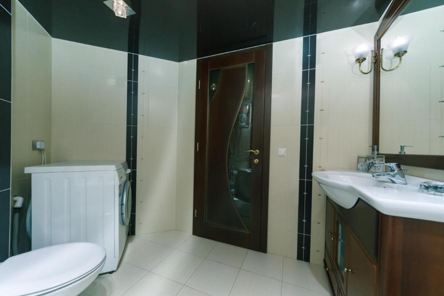Stylish Two-Level Flat 2 Min From Khreschatyk Kiev Luaran gambar